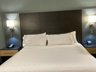 Holiday Inn Express Suites Amarillo West, An Ihg