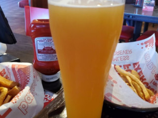 Red Robin Gourmet Burgers And Brews