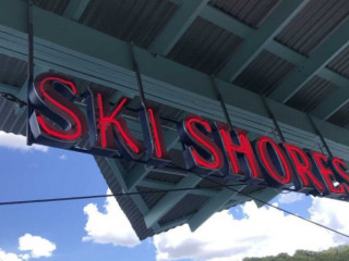 Ski Shores Waterfront Cafe