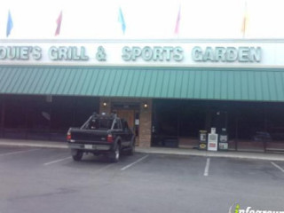 Bobalouie's Grill Sports Garden