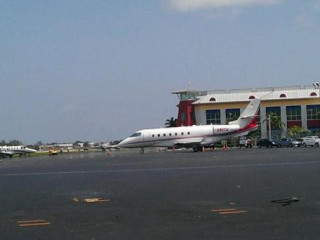 Jet Runway Cafe