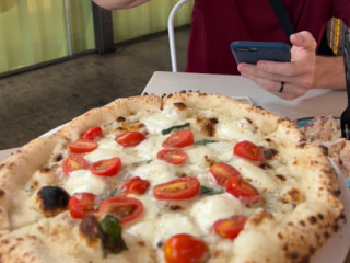Amore Neapolitan Pizzeria At Green Jeans Farmery