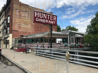 Hunter's Dinerant