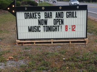 Drake's And Grill