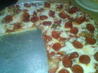 Ted's Pizza Shop
