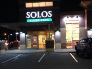 Solos Pizza Cafe