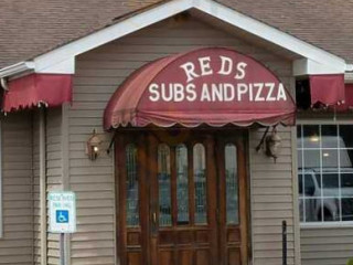 Red's Subs And Pizza