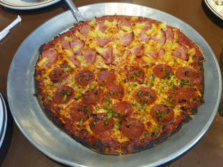 Julio's Pizza