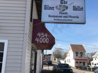 Silver Skillet Family Brick Oven Pizzeria