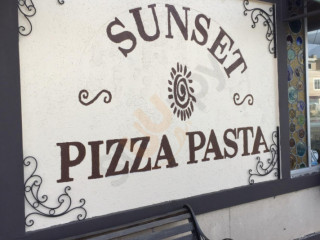 Sunset Pizza Pasta