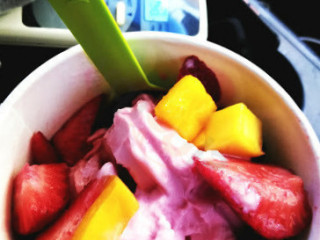 Yogurtland