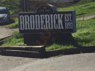 Broderick Restaurant And Bar