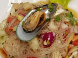 Aroi Thai Food