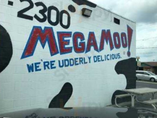 Mega Moo
