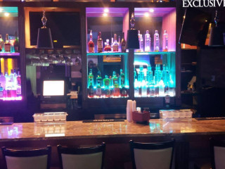 Exclusives Bar And Restaurant
