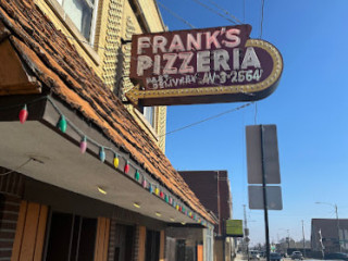 Franks Pizzeria