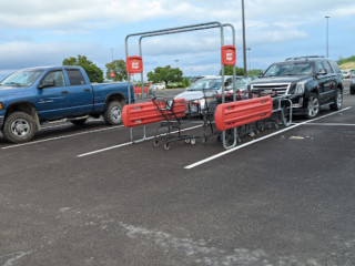 Giant Eagle Supermarket