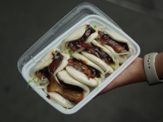 Peking Duck Sandwich Stall