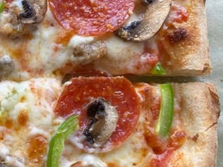Passini's Wood Fired Pizza