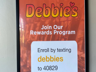 Debbie's Slots Lounge