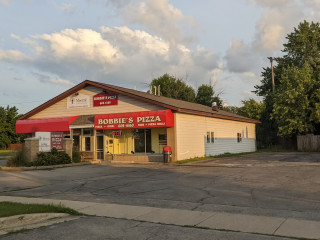 Bobbie's Pizza