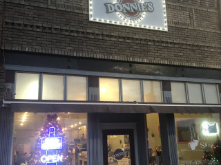 Donnie's Breakfast Diner Pizzeria