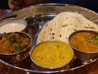 Himalayan Curry House Restaurant And Bar