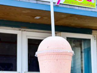 Tisberry Cafe: Frozen Yogurt, Smoothies And Superfood Bowls