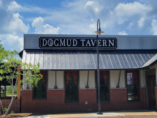 Dogmud Tavern