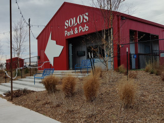 Solo's Park And Pub