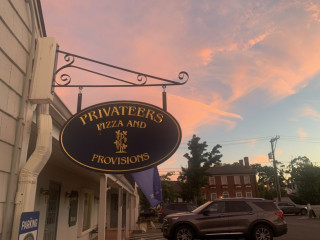 Privateers Pizza And Provisions