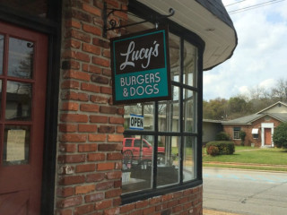 Lucy's Burgers Dogs