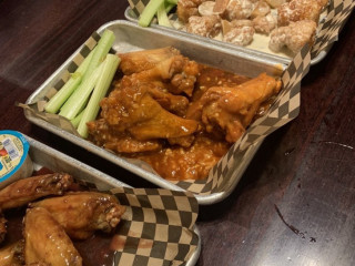 Marley's Wings And Things