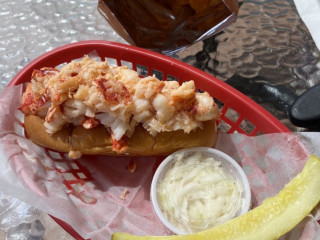 Mystic Lobster Roll Co