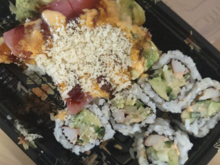 Go Fish Sushi Roxbury