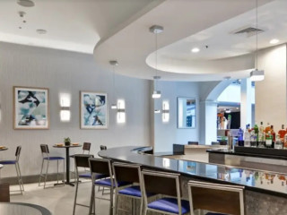 Grill 305 Embassy Suites Miami Airport