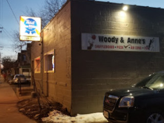 Woody Anne's