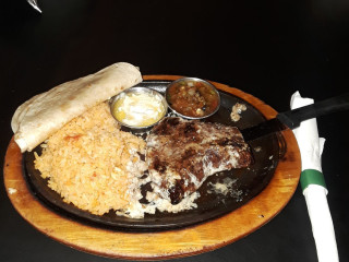 La Loma Mexican Grill