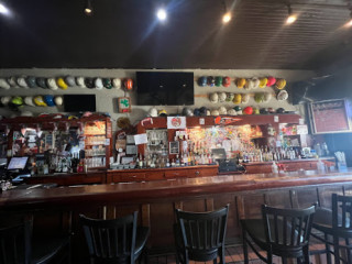 Lopresti Union Club Bar Restaurant
