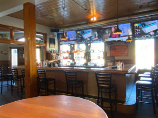 Sal's Pub And Grill
