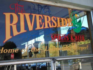 Riverside Tavern