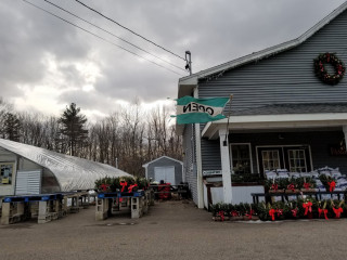 Howe's Country Store