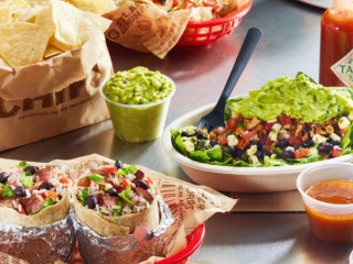 Chipotle Mexican Grill open hours