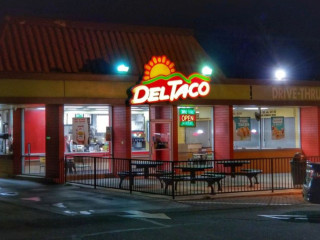 Del Taco