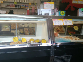 Pike's Corner Seafood