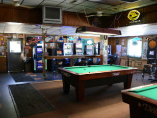 Snooker's Sports Grill