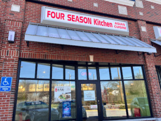 Four Season Kitchen