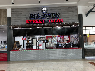 Bigotes Street Tacos