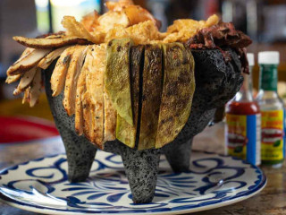 Guacamole's Mexican Cuisine Trumbull