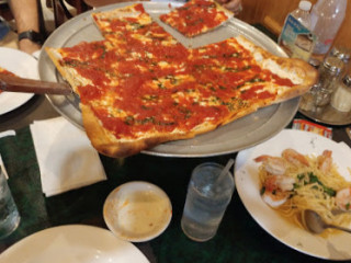 Phil's Pizzeria